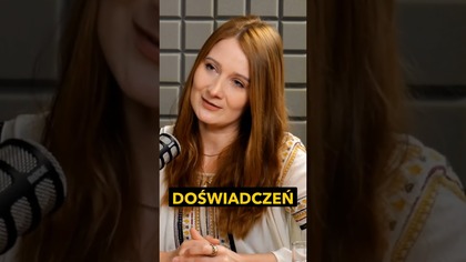 Jest instruktorką jogi i twórczynią internetową.  Teraz Joanna Dudzik wydała pierwszą książkę