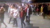 Paraliż metra. Tłum pasażerów na stacji metra Politechnika
