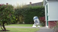 R2D2 zbudowany w garażu może służyć do wielu rzeczy