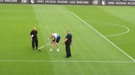 Kibic z kosiarką na meczu Legi z Koroną Kielce