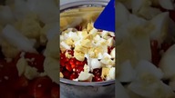 Pyszna sałatka z łososiem #shorts #recipe #smakowitedania #pyszne #food #cooking #gotowanie