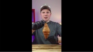 Degustacja różnych smaków croissantów