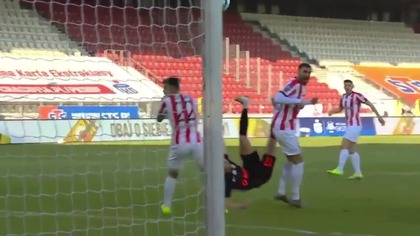 Patryk Szysz - fantastyczne trafienie vs Cracovia (28. 10. 2021)