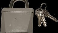 Ciekawa kłódka z PRL, radziecka konstrukcja z dość oryginalnym mechanizmem.  #LockPicking