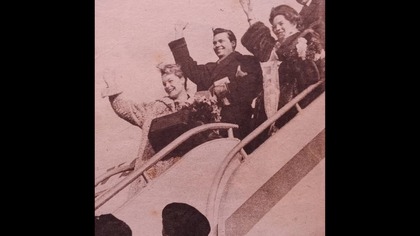 Romy Schneider, Austrian Actress, in Madrid, Spain. Also in the photos: Romy Schneider, Magda Schneider and Karlheinz Böhm.
Photos from Spanish Magazine from January 1957.
If you like my video please subscribe to my channel or leave a like.
#romyschneider #magdaschneider #karlheinzböhm #vintagemoviemagazines