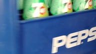 7up w szklanej butelce - 24 sztuki w skrzynce