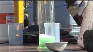Warszawa: Zobacz niezwykłą lekcję chemii w zabytkowym tramwaju