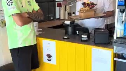 TEN WŚCIBSKI KLIENT W KEBABIE