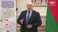 Lukaszenka tlumaczy dodawanie i odejmowanie ulamkow o roznych mianownikach