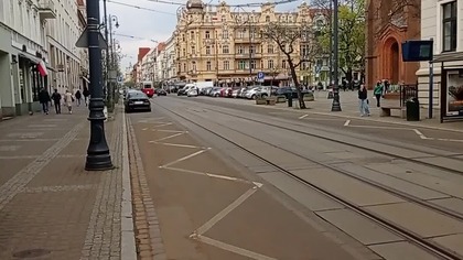 Przyjazd Konstala 5N na Plac Wolności