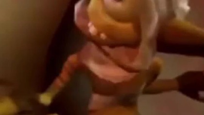 Genies hilariously gross complaint: Saracens jockstrap!