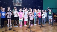 Schola Aniołki z Markuszowa - utwór pt.  Mama Królowa