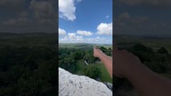 Widok ze szczytu starożytnego wieżowca #BELIZE