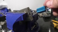 Jak otworzyć zamek bez klucza - Gerda KSWS 60 - zamek dyskowy. Disc detainer padlock picked