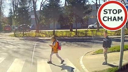 Z nosem w telefonie, zamiast patrzeć na światła - pokażcie to swoim dzieciom #1811 Wasze Filmy