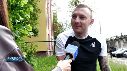 Uciekł przed dzikiem i złamał nogę.  Próbował ratować siebie i swoje psy