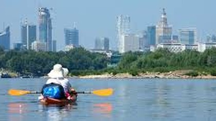 Kajakiem przez Warszawę - Spływ Wisłą 2020 ( Pod Gołym Niebem )