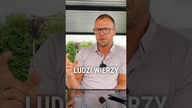 SZUKANIE AKCEPTACJI KUPUJĄC RZECZY MATERIALNE