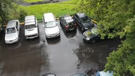 Dość oryginalny sposób wyjazdu z parkingu
