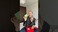 Pakuje mystery boxa powitalnego