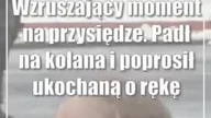 Wzruszający moment na przysiędze.  Padł na kolana i poprosił ukochaną o rękę