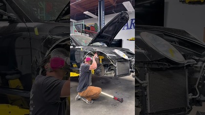 Porsche 911 widebody fender cutting continues