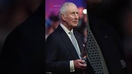 Król Karol III dostał prezent od dzieci z Krakowa.  Jego mina mówi wszystko