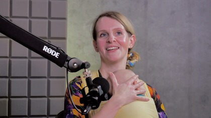 Chustonoszenie to dawna tradycja, która znów podbija serca rodziców.  Karolina Pyrzanowska