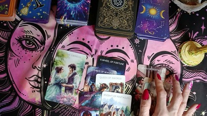 DO CESARZOWEJ ZMIERZA CESARZ - co w miłości do miesiąca czasu