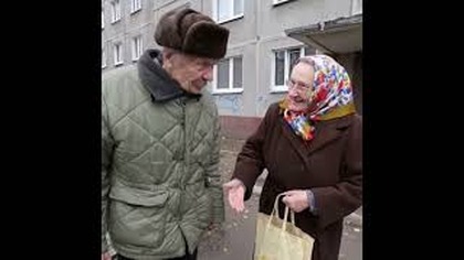 DZIADEK, BABKA I GODZINY DLA SENIORÓW #polska #zabawa #dlaciebie #zabawne #smiech #smieszne #emeryci