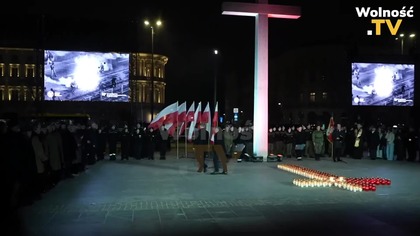 PRECZ Z KOMUNĄ! NAWROCKI Z MOCNĄ PRZEMOWĄ W ROCZNICĘ WYBUCHU STANU WOJENNEGO!