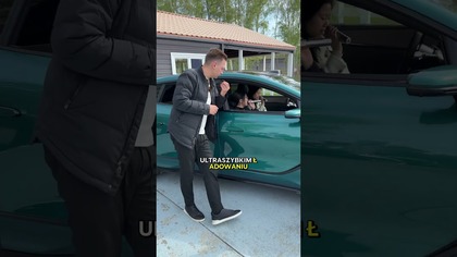To auto ma jedną ważną funkcję #denza #byd #danielgrzyb #elektromobilność #motoryzacja