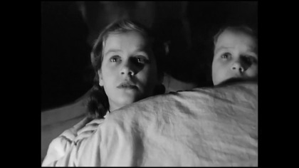 Dramatyczny sen rozdzielonych si&oacute;str z filmu Das doppelte Lottchen (1950)