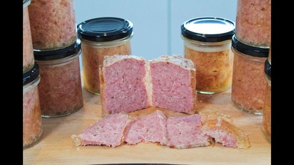 Mielonka golonkowa z galaretką w słoikach domowa konserwa z długim terminem ważności