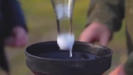 Experiment: Coca Cola VS Mentos in Aquarium