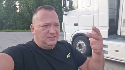 Fresz w rowie przy A1 już ponad 24h