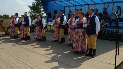 Zespół Pieśni i Tańca Jawor na dożynkach gminnych w Wólce Kątnej #2