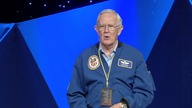 Charlie Duke. Okrąg Ziemi, chodziłem po księżycu, świadectwo chrześcijanina.
