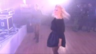DZIEWCZYNA sama PO IMPREZIE