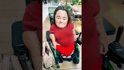 Jak ogarniam podróże jako osoba na wózku?  | #shorts | Magdalena Augustynowicz