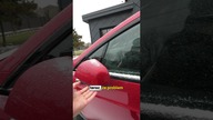 Otwieramy ZAMROŻONĄ TESLE  Czy da się otworzyć drzwi? Zamarzły klamki? #tesla #danielgrzyb #zima