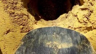 Experiment: Cola-cola VS Mentos Underground