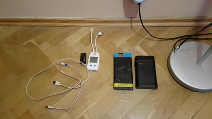 Grzejąca się ładowarka GrenCell