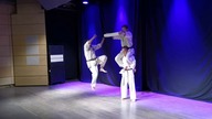Pokazy BUDO w Muzeum Sztuki i Techniki Japońskiej Manggha w Krakowie Karate - rozbijanie