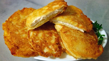 Soczyste medaliony z kurczaka w cieście jogurtowym