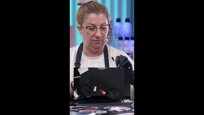 Kolejny dzień kolejne paznokcie.