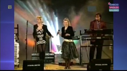 Kolor - Pierwsza miłość (Sala kongresowa 95) 720p