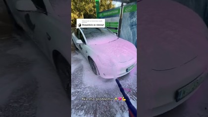 Zmiana koloru w Tesli!