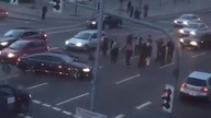 Maffia blokuję drogę nowozenca !