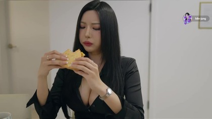 One Pizza, Five Hearts: A Love Story